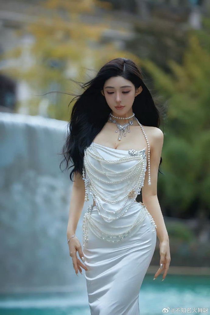 灰质 封面